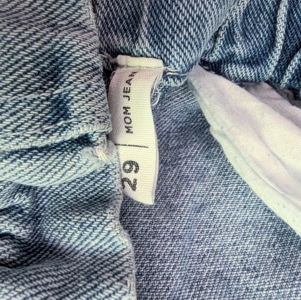 PacSun Mom Jean - 100% Cotton - Light Wash - High Waist - Relaxed Fit - Size 29 - Picture 7 of 7